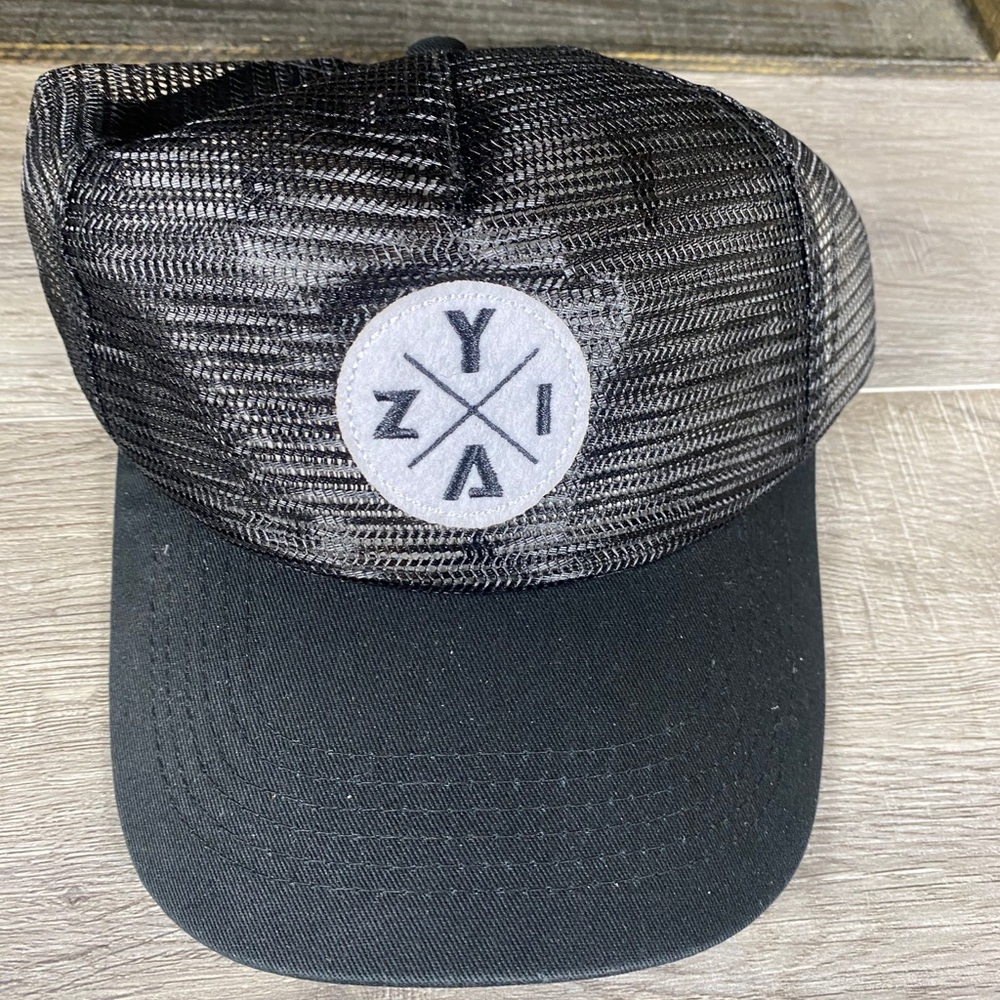 Zyia Mesh Truckers Hat New